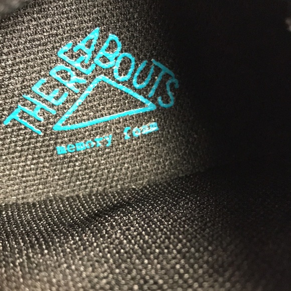 There Abouts Lil Conner Black Casual Hiker Boots with Combo Laces Boys 8M🖤NWT🖤 - Picture 8 of 12